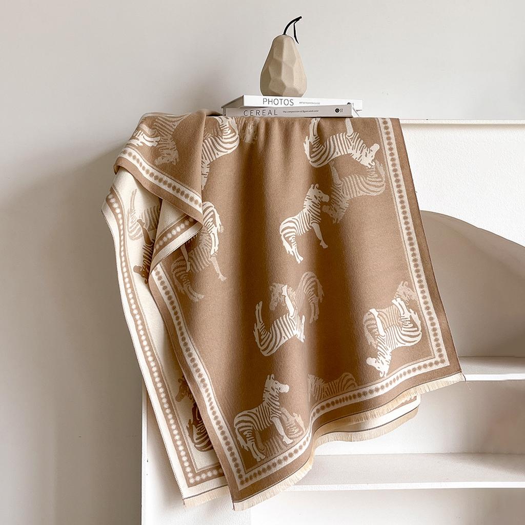 Luxury Women Colorful Bee Animals Pattern Shawl Pashmina Keep Warm Autumn Winter Scarf For Mujer Femme Stylish Accessory Bufanda