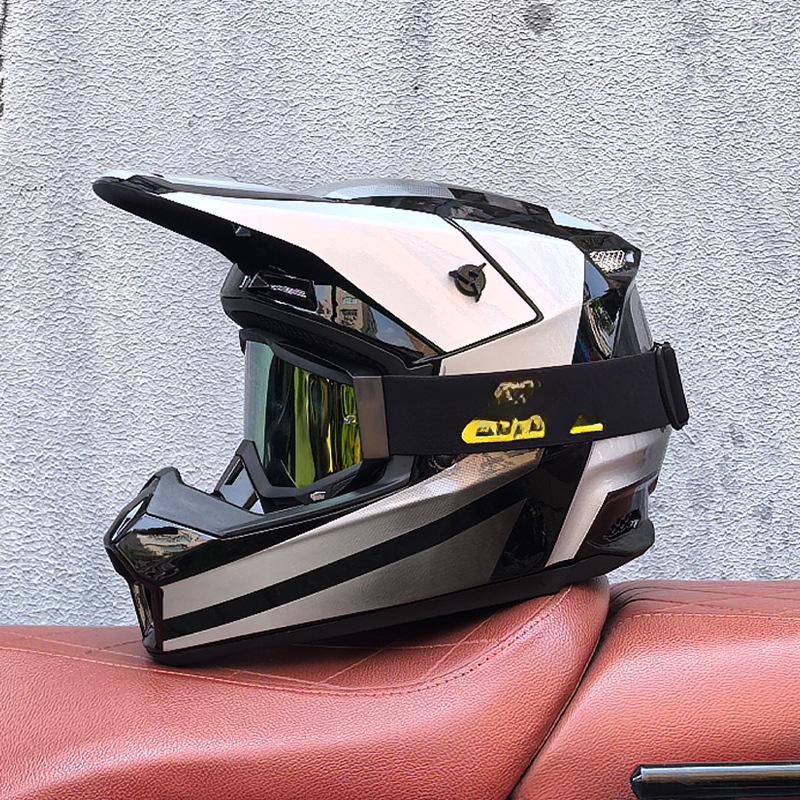 Off-Road Helmets Kids Teens Electric Bike Helmets Men and Women Rally Helmets Mountain Bike Riding Downhill