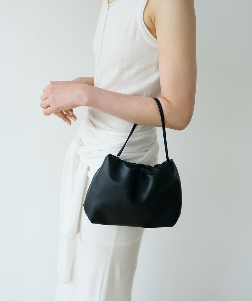Low Tide Mini Dumpling Bag [Black]