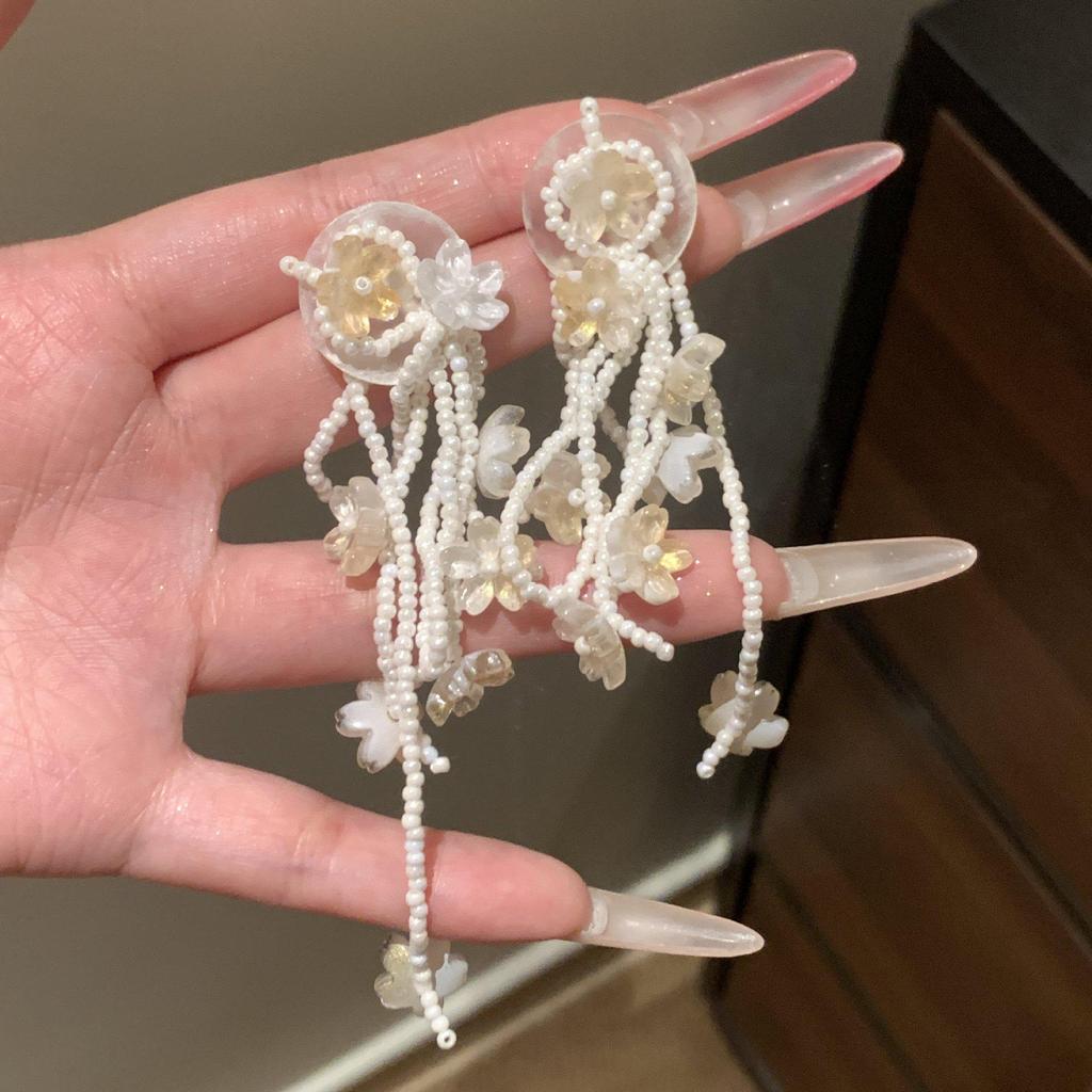 Clear Blue Resin Flower Earrings: Sea Salt Breeze Style for Summer Seaside Vacations