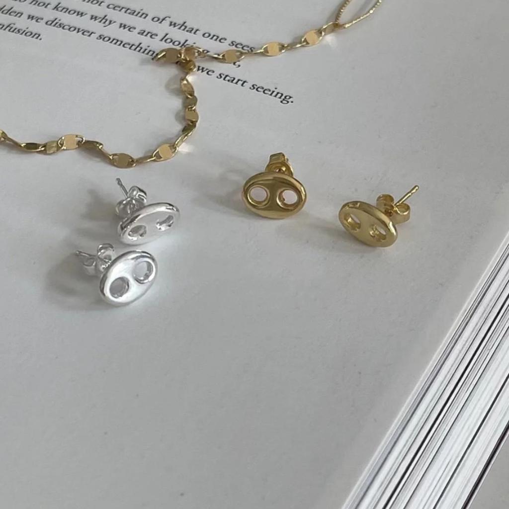 Elegant Metal Pig Nose Stud Earrings: 2024 Hot Autumn/Winter Style for Women