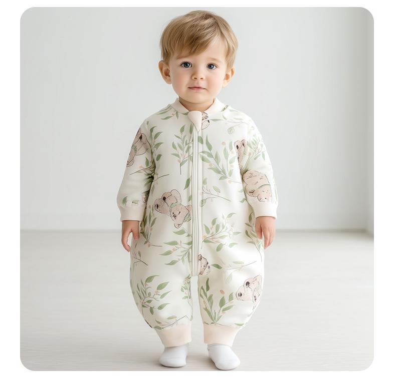 Newborn Split-Leg Sleeping Bag: Padded, Zippered, Anti-Kick Quilt for Home Wear