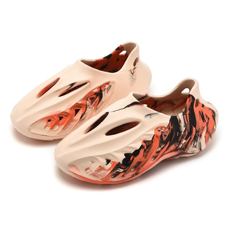 Mens Clogs Sandals With Hole Cave Slip On Designer Outdoor Beach Slippers Foam Running Summer Shoes for Men Medical Causal Male