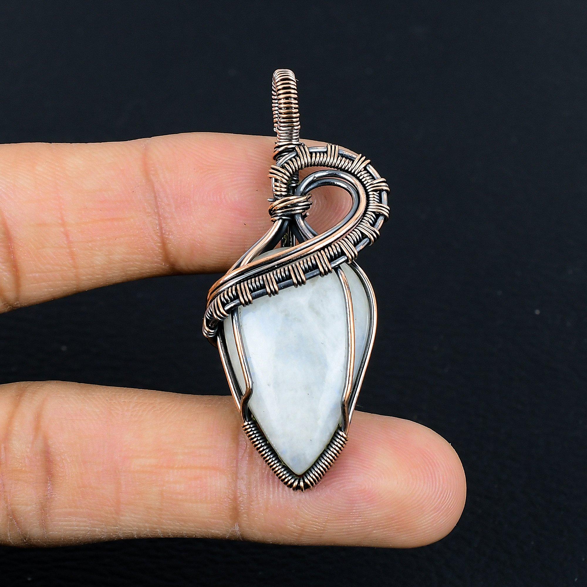 

Кулон из лунного камня, обернутый медной проволокой 999 пробы, кулон из драгоценного камня ручной работы, подарок для мамы, антикварное украшение 2.55 Inches