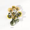 Dili Snow Japanische Retro Sonnenblumenbrosche Cardigan-Anstecknadel Korsage-Accessoire