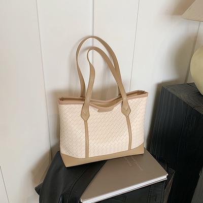 Large-capacity Commuting 2025 Spring Retro Foreign Style New Literary and Fashionable Armpit Bag Woven Tote Shoulder Women's Bag
