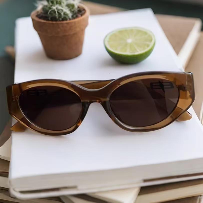 

Cat S Eye White Sunglasses Women S Trendy Square Face Covering Cheekbones Showing Small Face Summer Shading Sunglasses