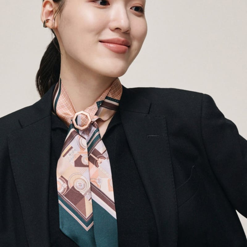 

Saint Luxure Serene Green Green (GIFT PACKAGE) (3,000 won)