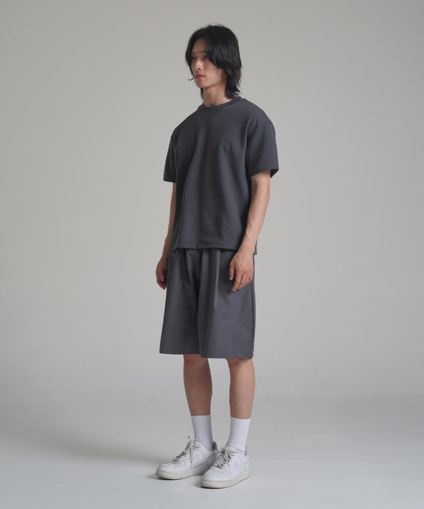 Noming Loose Fit Crop Easy Short Sleeve - Charcoal