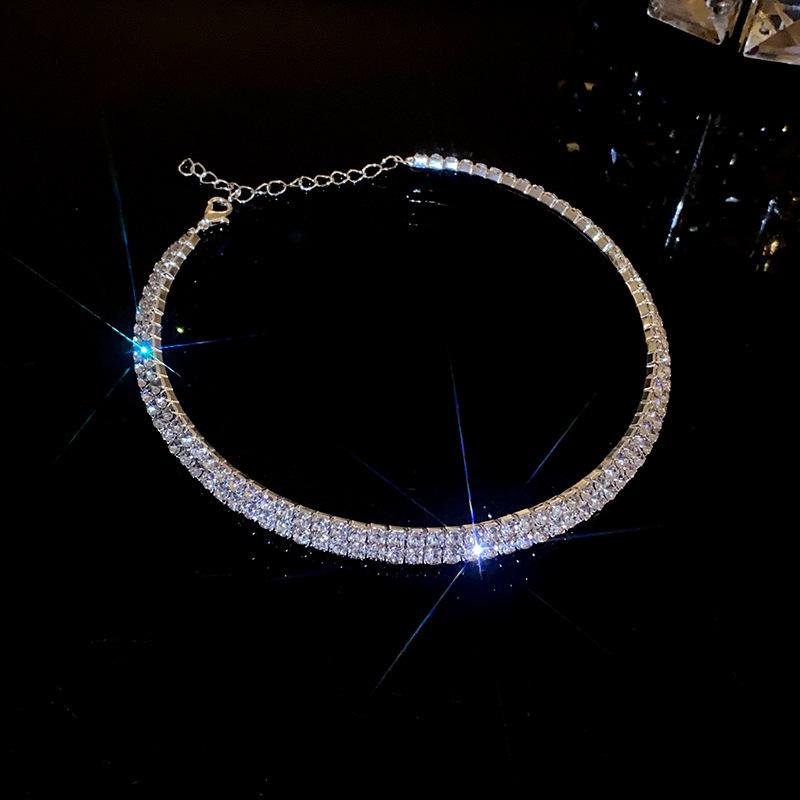 Teardrop Heart Pendant Rhinestone Choker - Elegant Women's Necklace