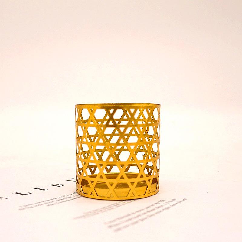 1 st Järn Ljusstake Guld Ljushållare Doftljuskopp Geometrisk Urskuren Hantverk