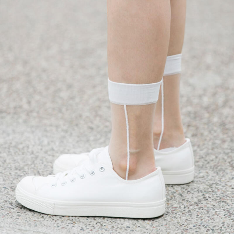 SSRU031_Line Mono See-Through Socks white