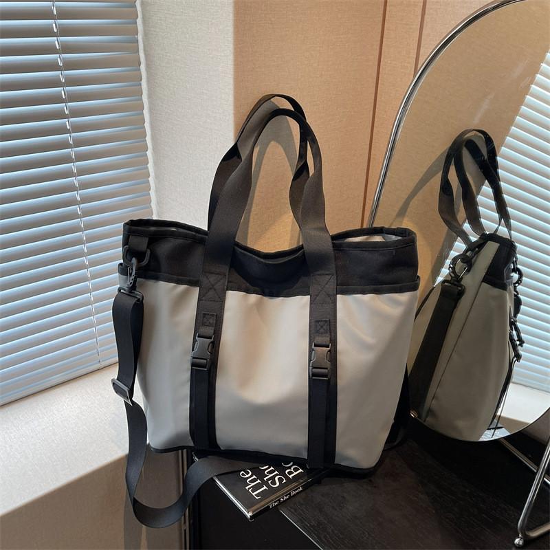 Oxford Fabric Bag For Women With Large Capacity And Shoulder Strap For Daily Use