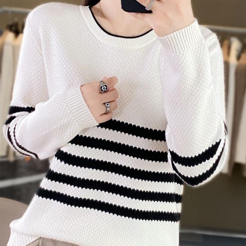 Autumn and winter new striped crew neck women's long-sleeved pullover sweater knitted sweater loose and thin top inside and outside