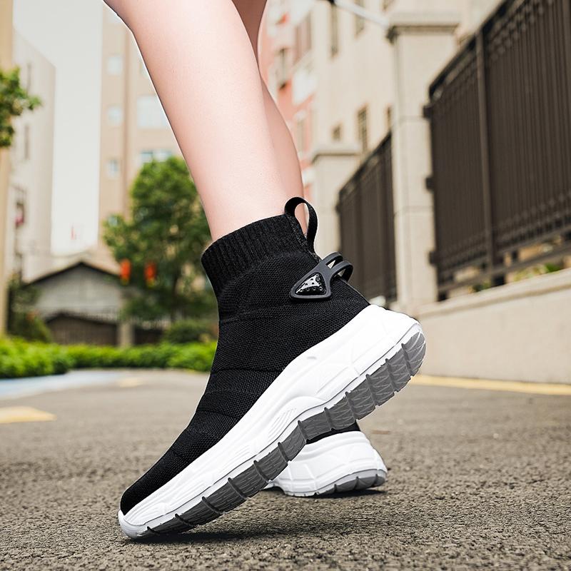 Classic Black Socks Runing Shoes Men High Sock Trainers Women Slip On Couple Casual Shoes Lightweight Sneakers Men Basket Homme