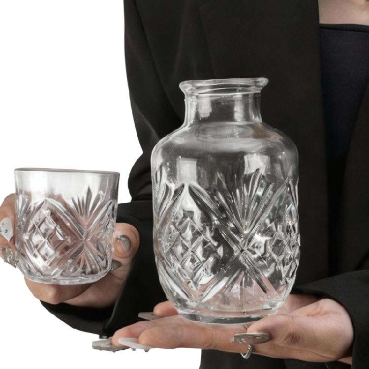

High Quality Embossed Glass Drinkware Set Dinner Drink Canisters Durable Relief Goblets Suitable For Various Occasion