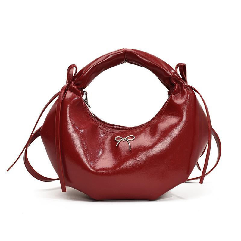 

New Portable Commuter Bag Niche Design Simple One-shoulder Dumpling High-face Texture Diagonal красный
