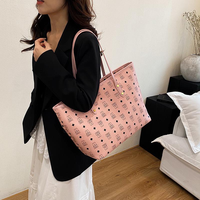 

Casual commuting retro large-capacity bag women s new four-season versatile bucket bag shoulder bag vegetable basket bag 28cm*16cm*43cm