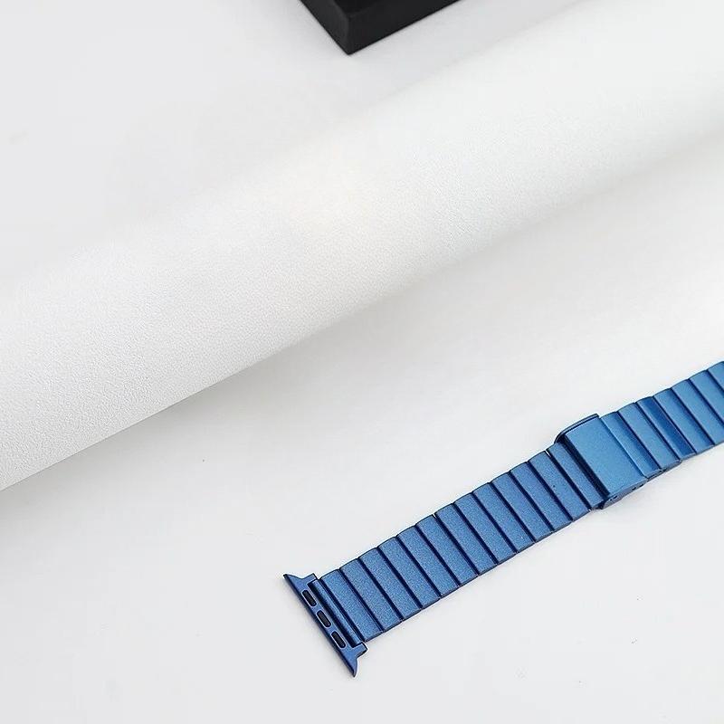 Stainless Steel Metal Wristband Bracelet For Apple Watch 38/40/41mm  42/44/45/46mm Bracelet for Iwatch Series 10 9 8 7 6 5 4 SE