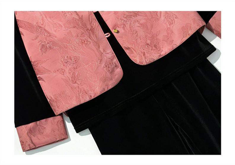 Spring/Autumn Gold Velvet Three-Piece Set: Chinese-Style Vest & Embroidered Top for Middle-Aged and Elderly Women.
