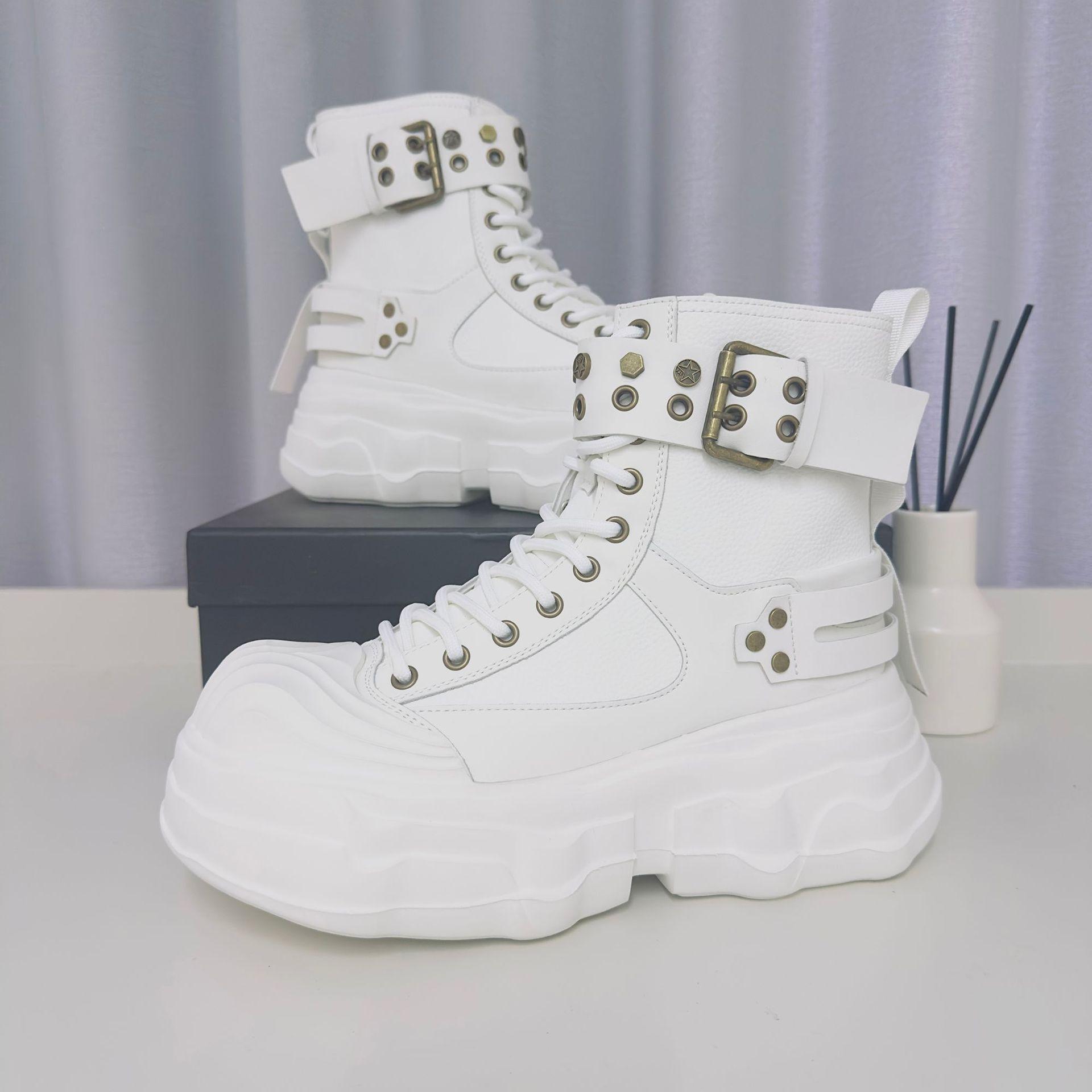 Высококачественные высокие ботинки для мужчин Мужские ботинки на платформе Оригинальные дизайнерские мотоциклетные ботинки Модные ботинки с увеличением роста Массивные ботинки 38 6370₽