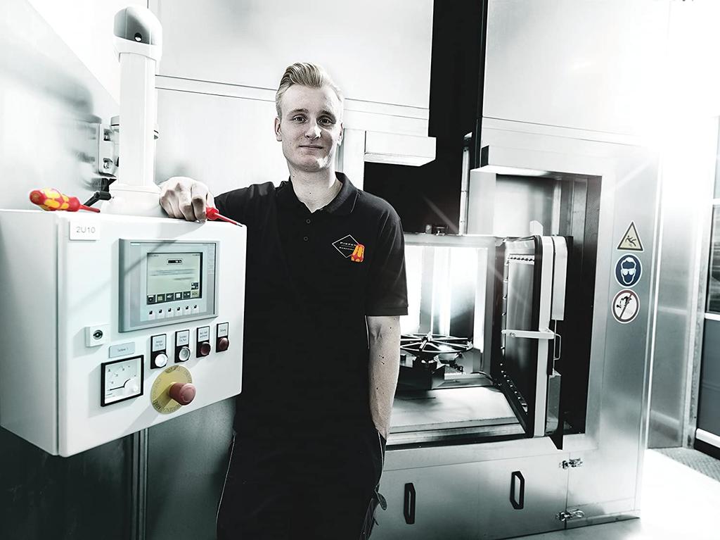 WERA Isolerat Skruvmejselset med Stjärn- och Spårhuvuden Inkluderar Isolerade Blad för 1000V Drift 6-delars Skruvmejslar, Ställ, (Produktkod