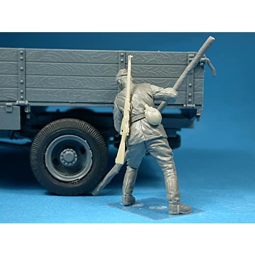 Miniart 1/35 GAZ-MM Mod. 1943 1.5-ton Truck Plastic Model