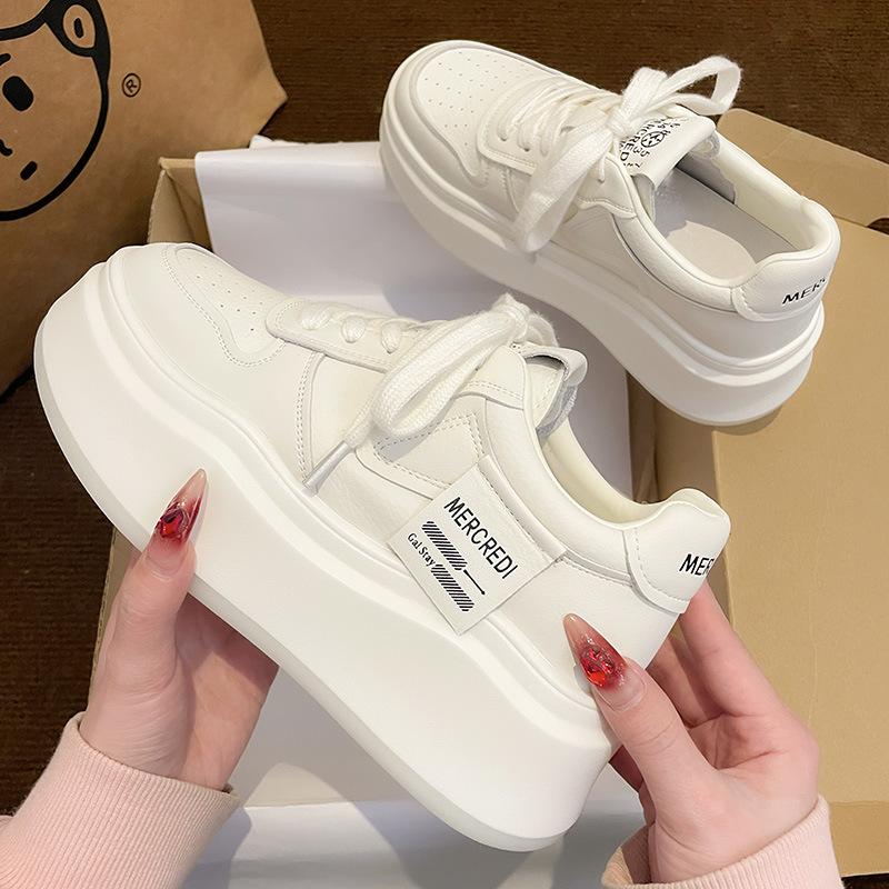 

Platform white shoes women s 2025 new popular spring and summer single shoes increase height versatile leather sports and leisure board shoes 35 белый