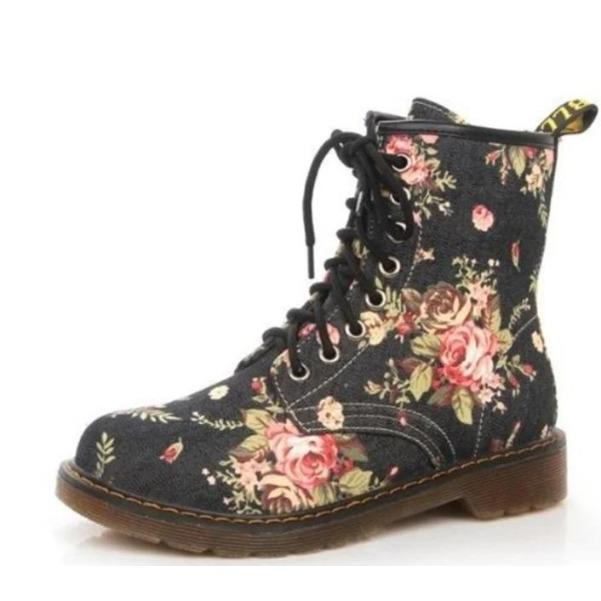 

Plus Size Fashion Autumn Beautiful Flower Shoes Woman Lace-Up Motorcycle Cow Muscle Cowboy Flat Ankle Boots for Women 40