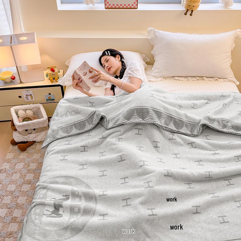 A-Class Plush Penguin Velvet Blanket - Double-Sided, Thickened, Imitation Cashmere Throw for Dorms and Shawls
