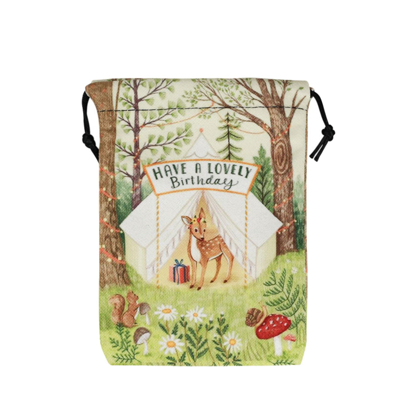 

Универсальные печатные мешочки на шнурке 13x18 дюймов Прочная полиэстеровая ткань для праздничного декора и дорожного хранения 5