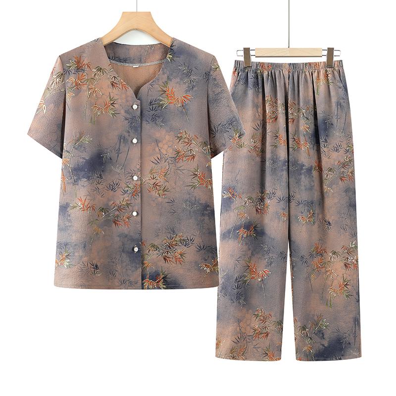 Grandma's Summer Two-Piece Set: Short-Sleeve Round-Neck Shirt for Middle-Aged and Elderly Women