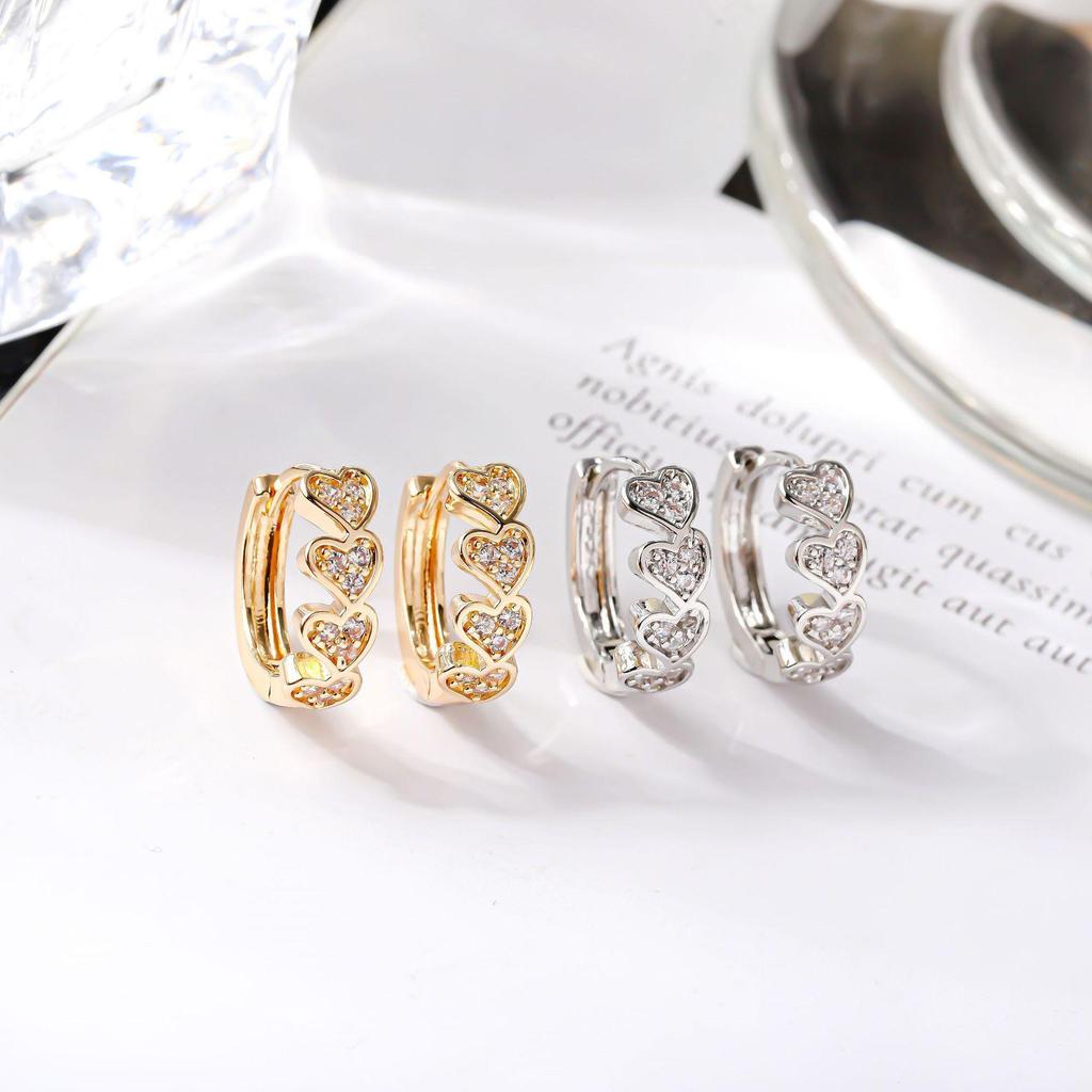 Elegant Heart Shape Earrings: Japanese-Korean Design, Exquisite Craftsmanship, High-End Accessory
