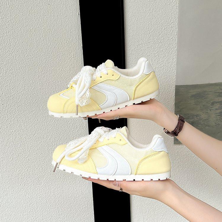 

Korean ballet lace splicing German training shoes women s 2025 summer new breathable sports and leisure board shoes Forrest Gump shoes 35