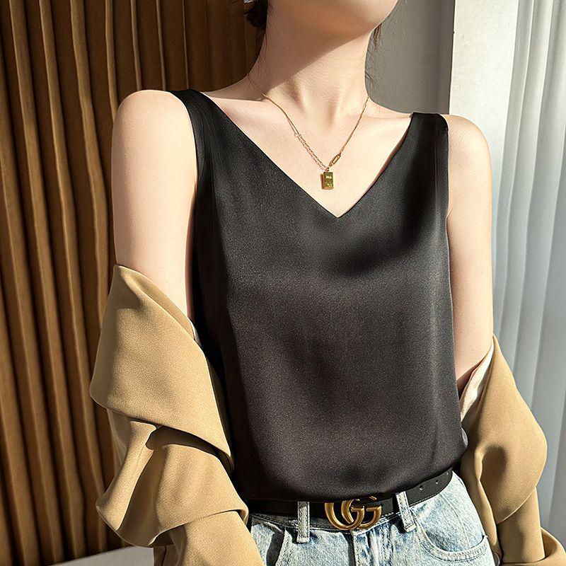 Ice Silk V-Neck Camisole for Women – Loose, Belly-Covering Satin Layer for Spring/Summer