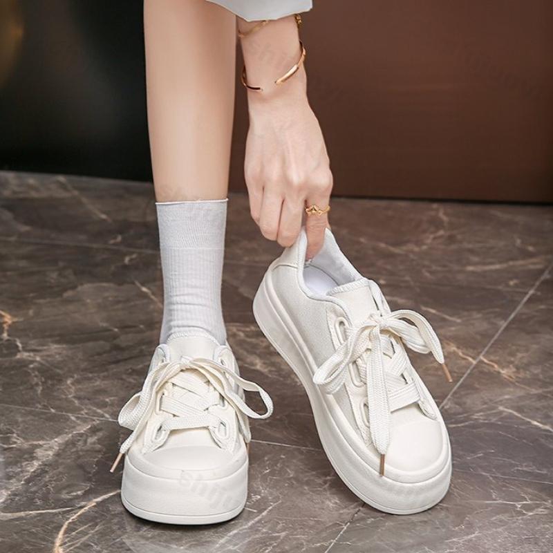 Fashion Women's White Canvas Shoes Autumn Fashion Round Toe Breathable Lace Up Board Shoes Fashion Height Increase Non Slip Casual Shoes