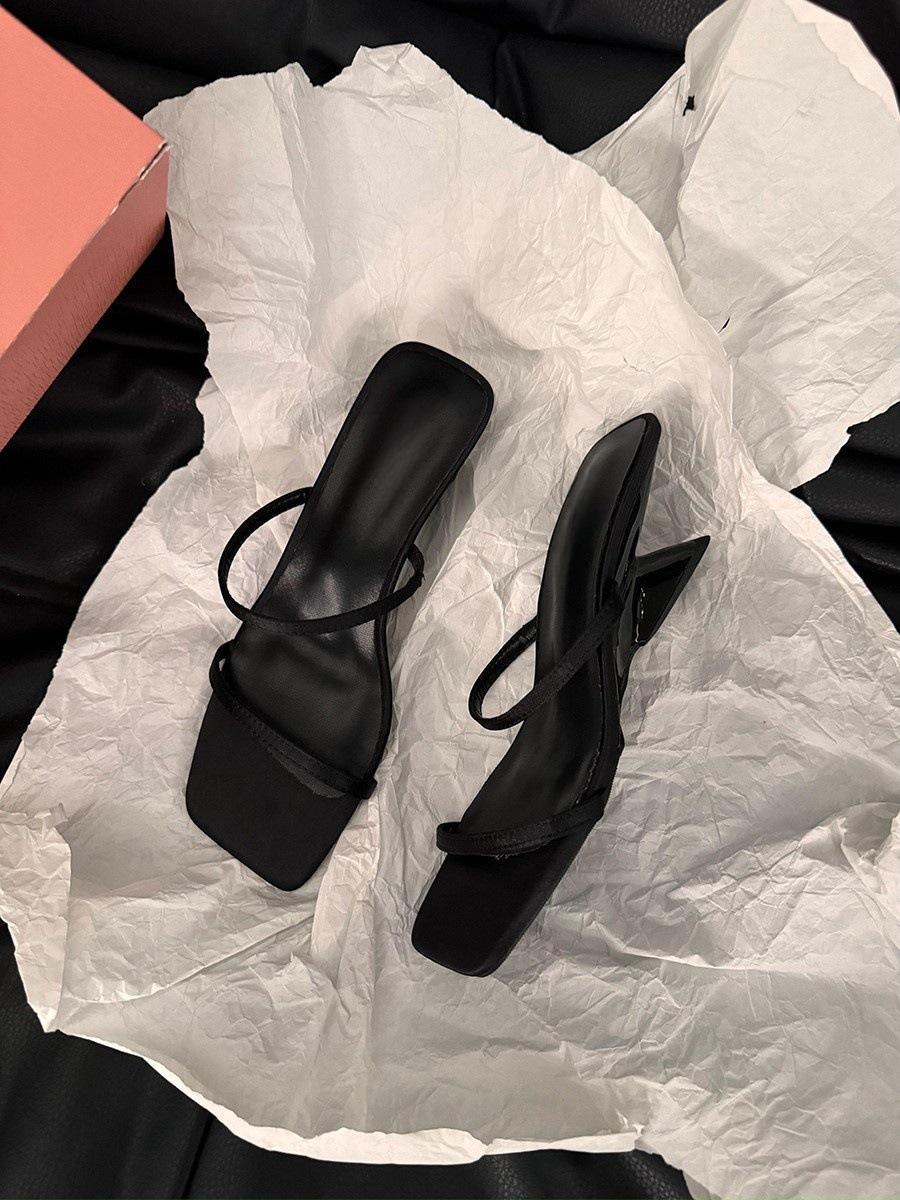 

Temperament high-heeled one-word slippers women s shoes wear 2025 new summer French sandals with skirts, beautiful sandals 35