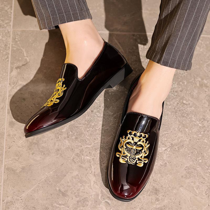Men's Fashion Leather Embroidery Loafers Mens Casual Printed Moccasins Oxfords Shoes Man Party Driving Flats EU size 38-45