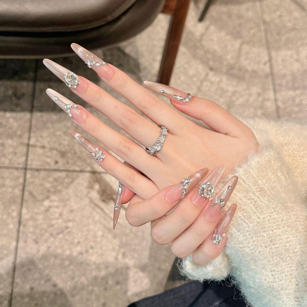 Cute KT Skin-Brightening Cat Eye Handmade French Nails with Fragrant Style and Sparkle Bow