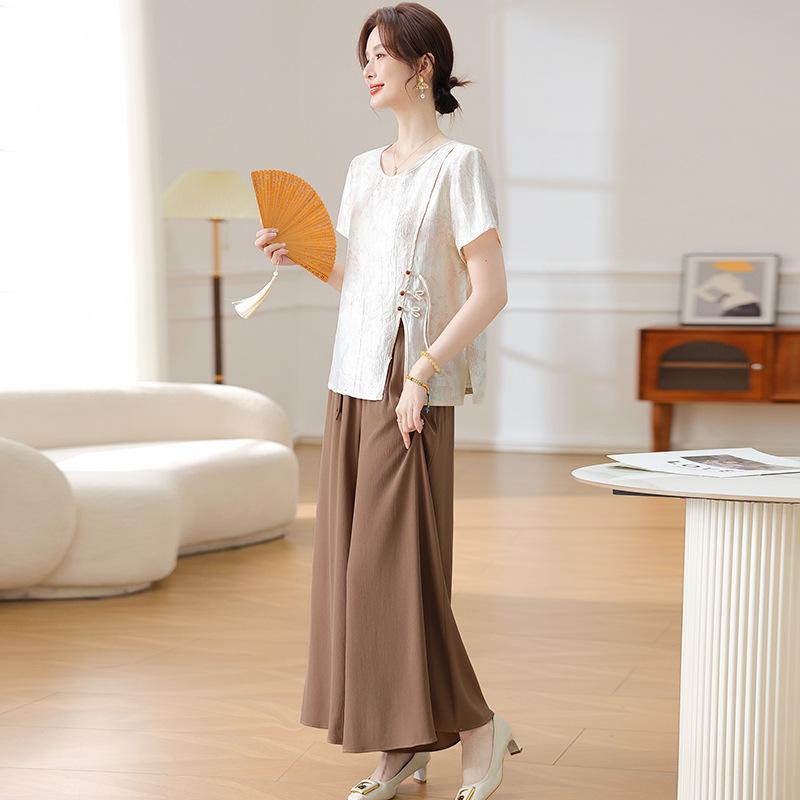 

Chinese Style Frog Button Short Sleeve Top & Wide-Leg Pants Set for Women - Summer Casual Outfit for Middle-Aged Mothers 3XL (125-140 jin)