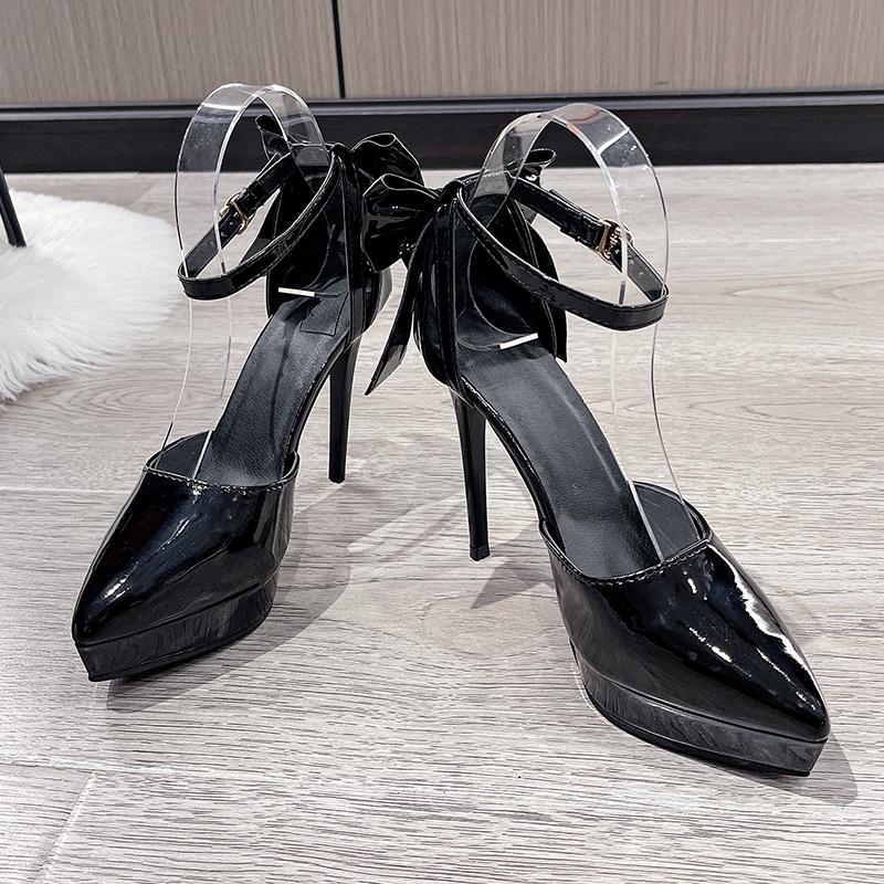 

Мода 2024 Лето Новая Мода Атласные Босоножки на Высоком Каблуке Бант Пряжка на Одной Линии Острый Носок Толстый Каблук Женские Туфли Свадебные Туфли 42 чёрный