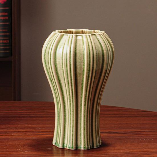 Painted Ceramic Vase Desktop Stripe Art Vase Decorative Flower Vase for Flower Arrangement Living Room Bedroom Decor