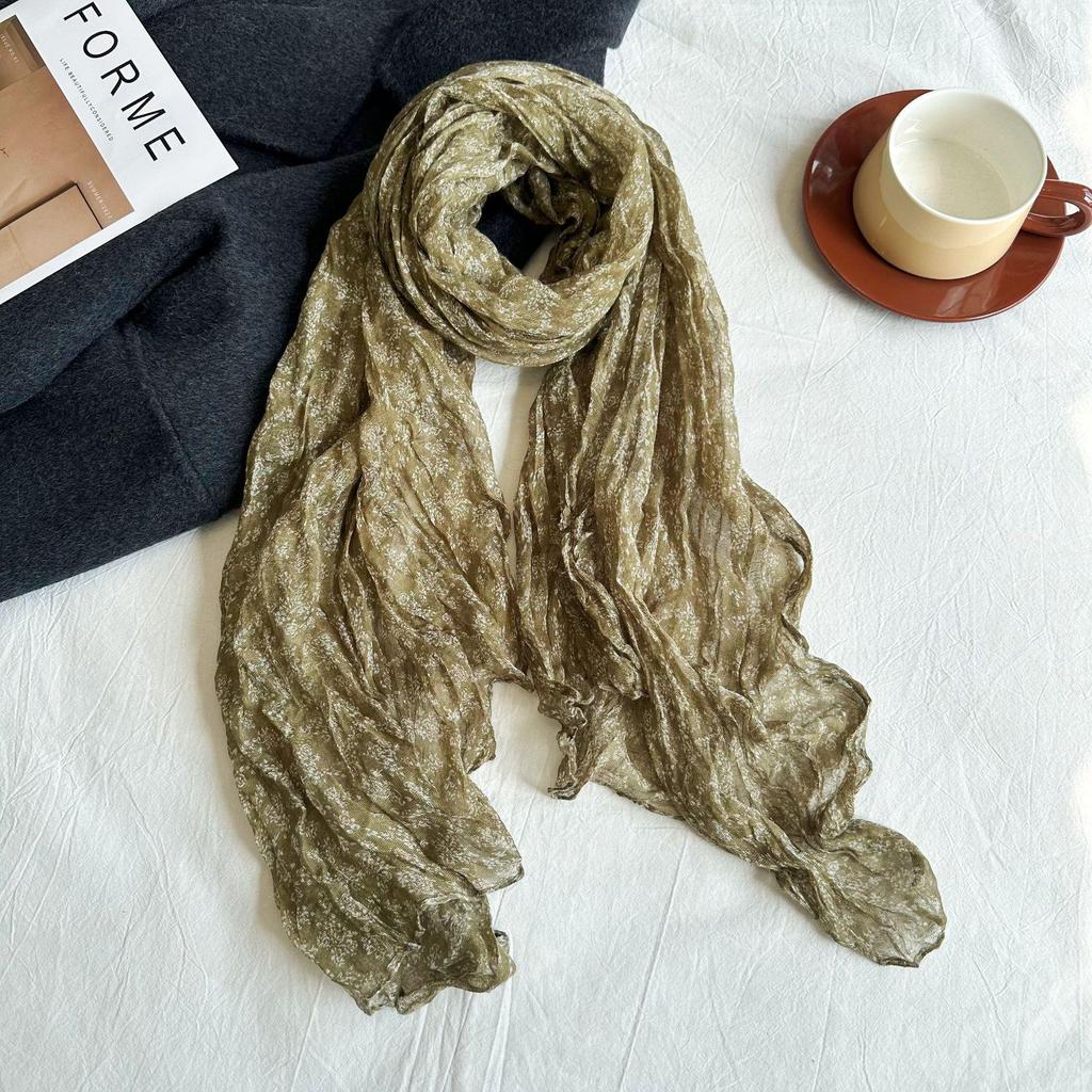 Écharpe en coton et lin bleu dégradé: Accessoire Plissé Long pour Femme, Impression Polyvalente Rétro pour l'Automne/Hiver