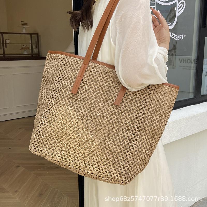 Beach vacation travel large-capacity bag women's 2025 summer new shoulder bag straw commuter woven tote bag