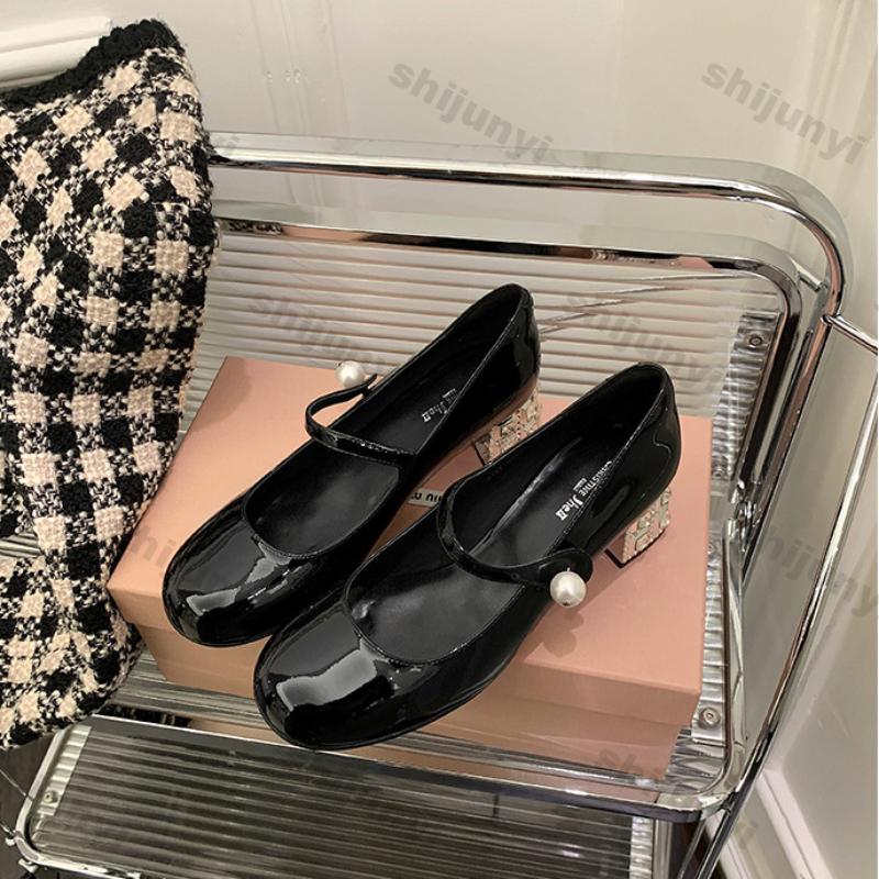 Dámské stříbrné silné podpatky Mary Jane boty Dámské kulaté špičky Spona Kamínkový pásek Čtvercové lodičky Dámské robustní Mary Jane lodičky