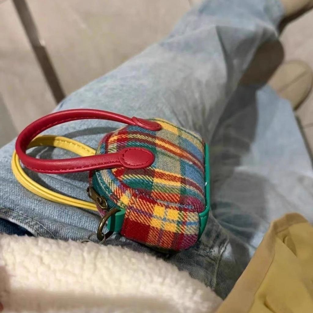 Autumn And Winter Niche Design Retro Change Bag Plaid Portable Earphone Bag Handbag Messenger Bag Versatile