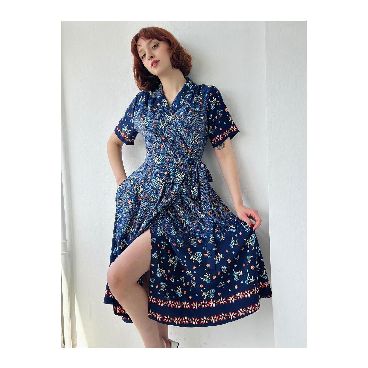 

Lady двубортное платье миди с цветочным узором женское темно-синее S/M