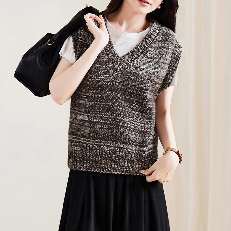 SOFSIL Women s Color-block V-neck Knit Vest M