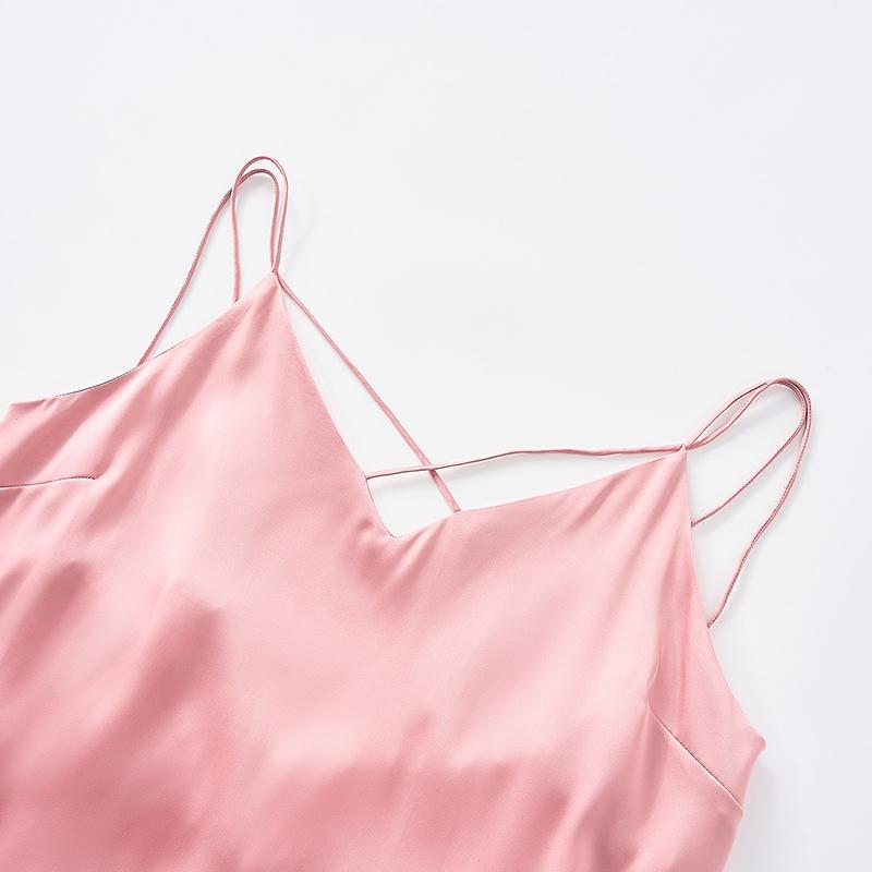 Fenteng [satin imitation silk] high-end suspender nightgown, light luxury dress, lace low neck sleepwear, women's sexy short skirt