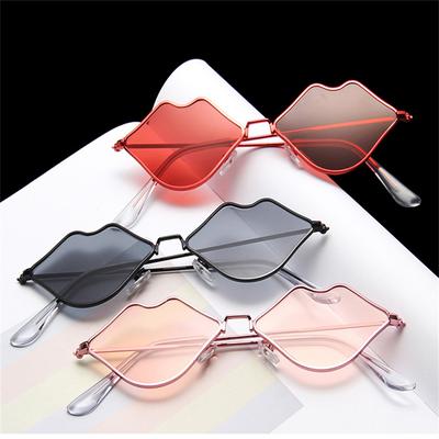 Sexy Lippenform Sonnenbrille Damen Herren Retro Kleiner Metallrahmen Sonnenbrille Mode Unregelmäßige Linse Fahrbrille